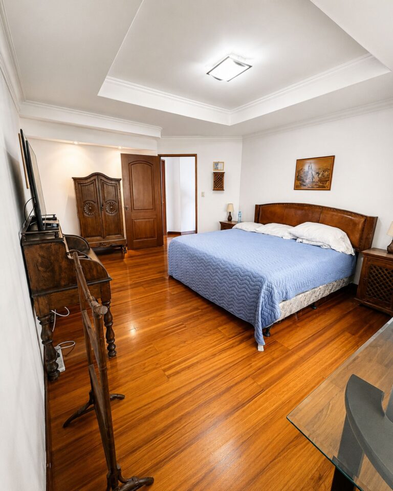 Apartamento amueblado de 273 m², zona 14 — foto 1